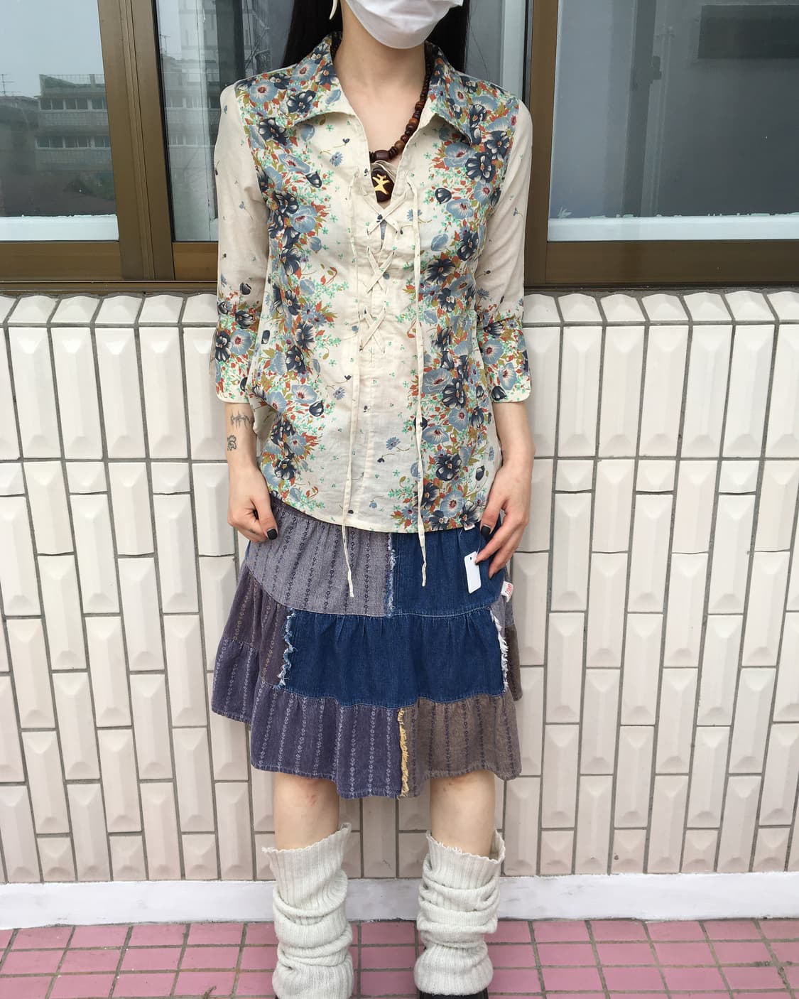 Lace up flower pattern shirt 상품이미지1