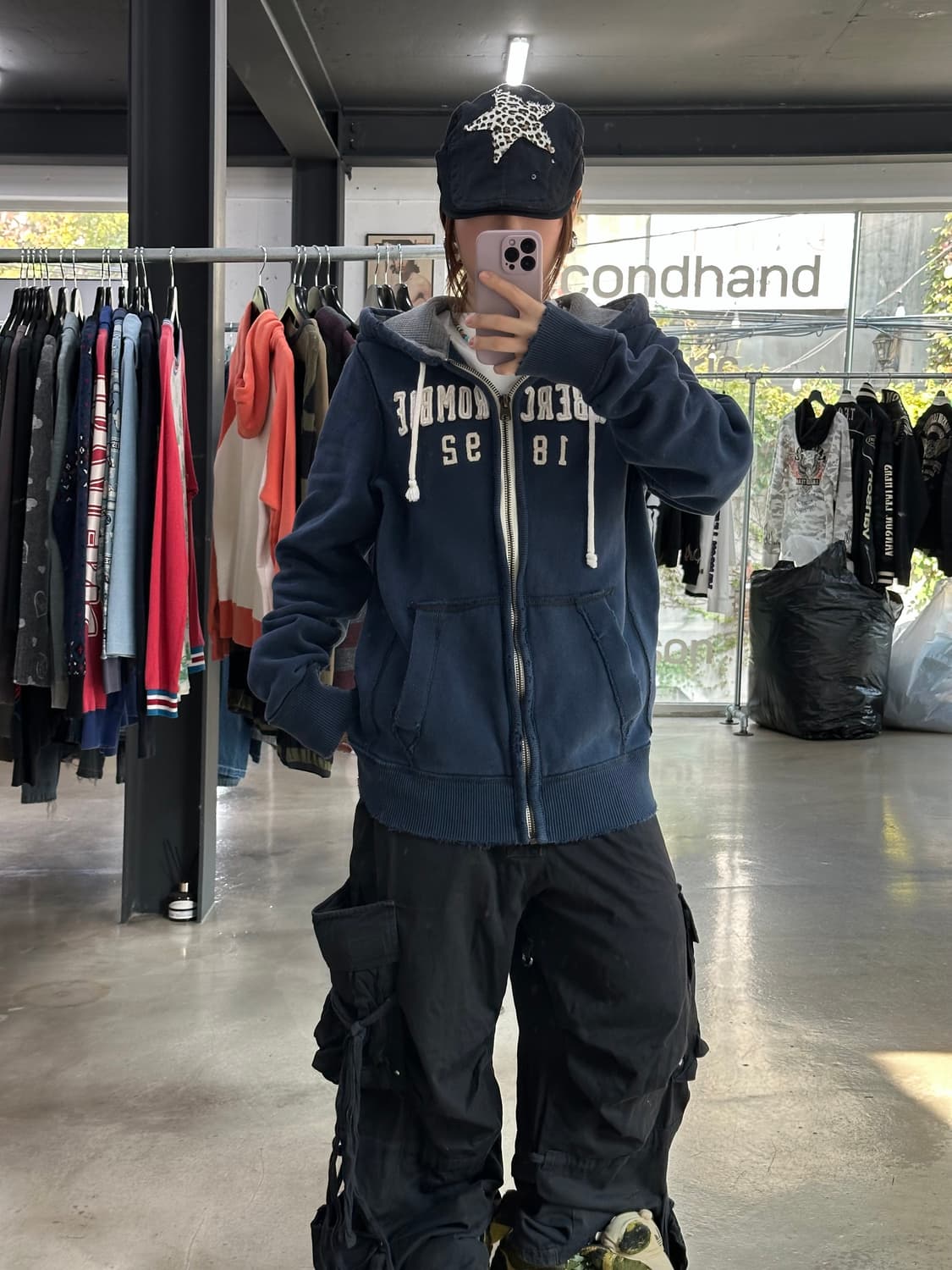 아베크롬비 머슬핏 데미지 후드집업 네이비 상품이미지2