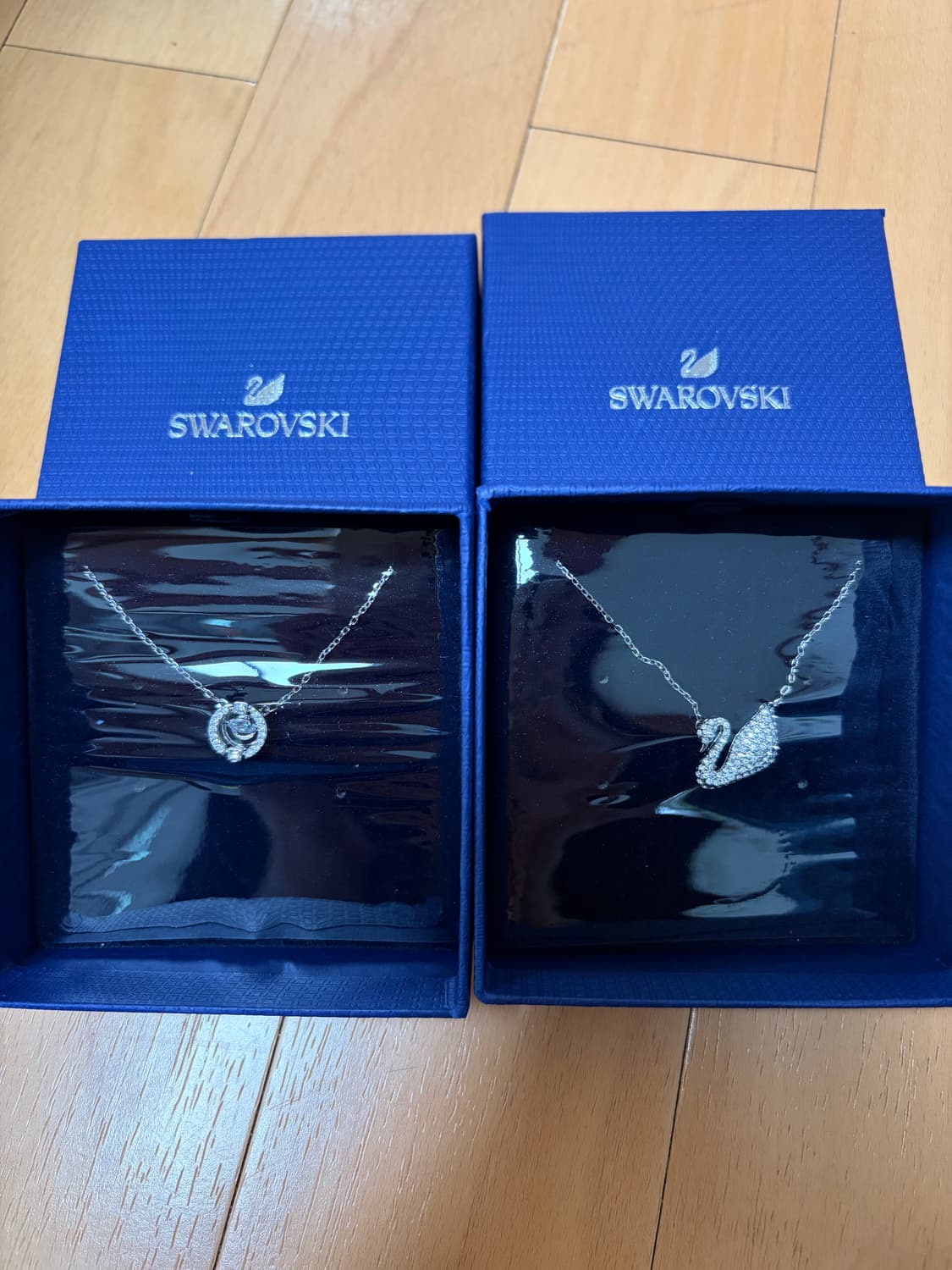 스와로브스키 목걸이 2종 (백조, 로즈) 상품이미지1