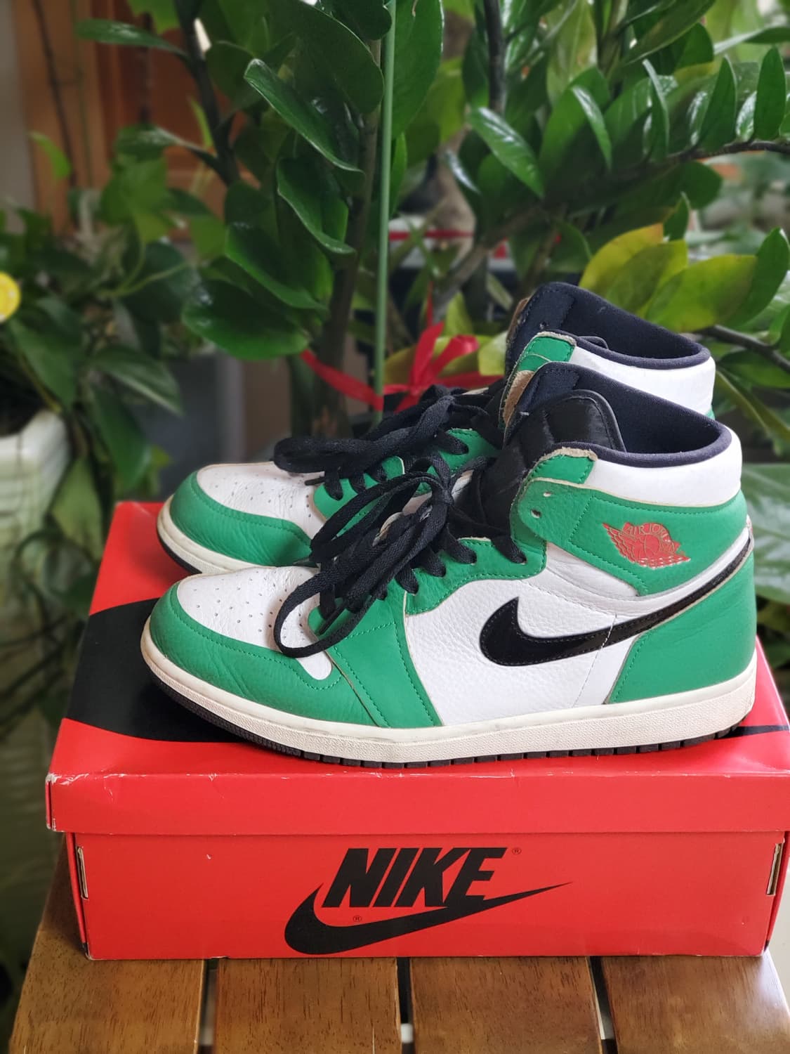 [W290] 조던 1 레트로 하이 OG 럭키 그린 DB4612-300 상품이미지1