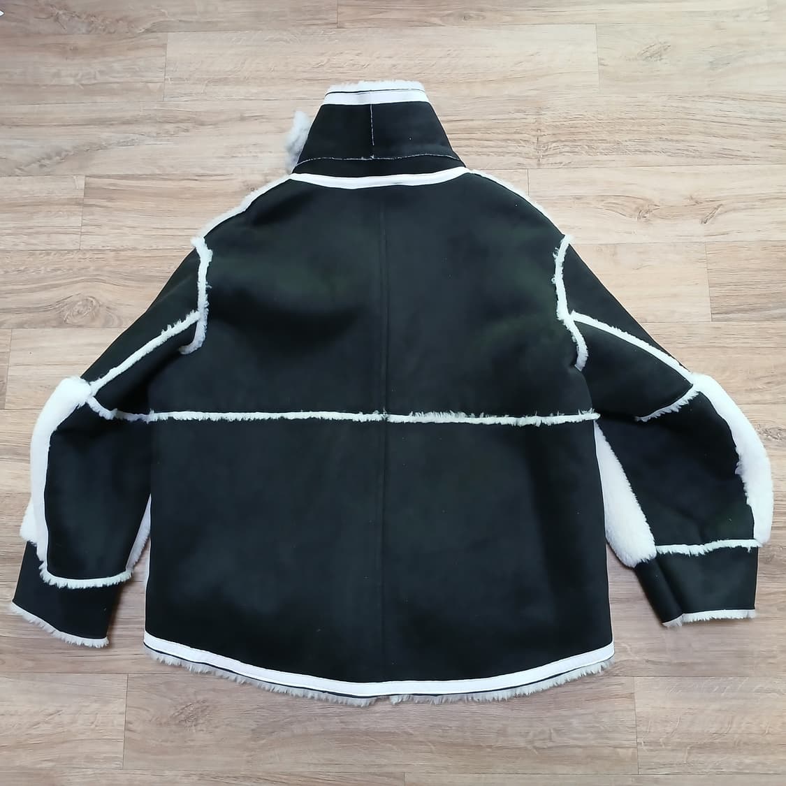 여성 블랙 스웨이드 양털 무스탕 점퍼 패딩 자켓 하프 상품이미지3