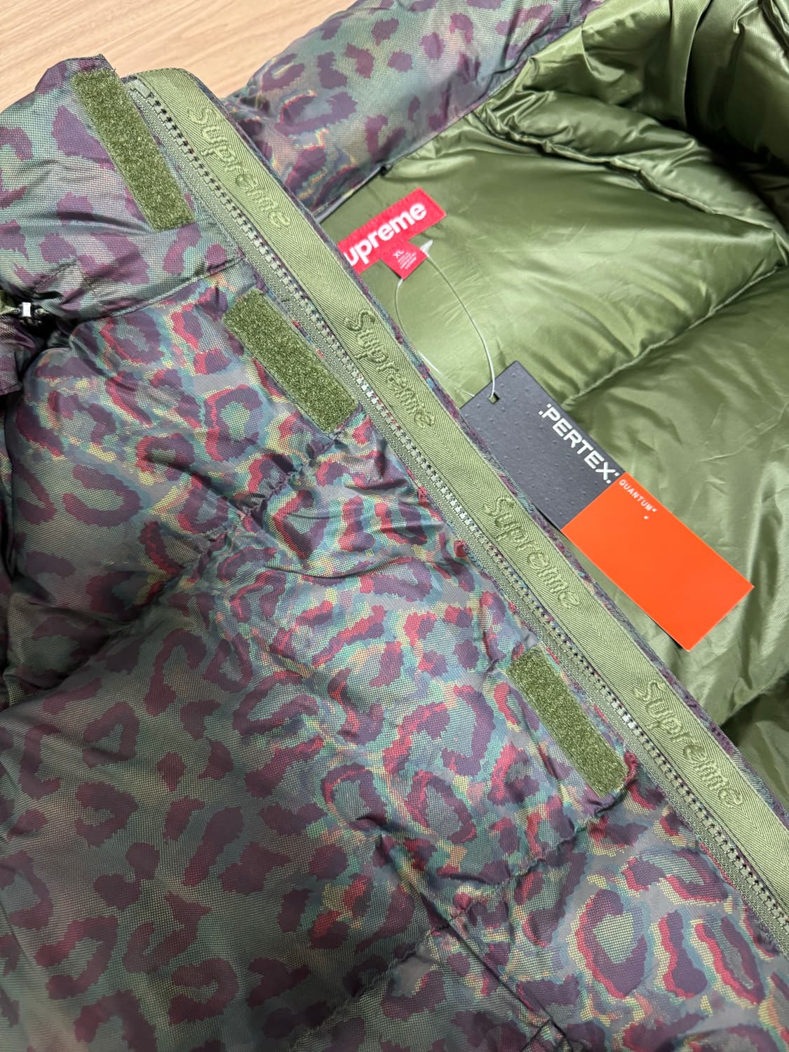 슈프림 supreme 700 필 레오파드 퍼퍼 자켓 다운 XL 상품이미지4