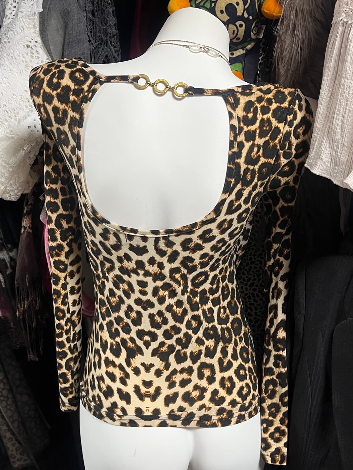 오네갸루 레오파드 드레이프 오프숄더 탑 상품이미지4