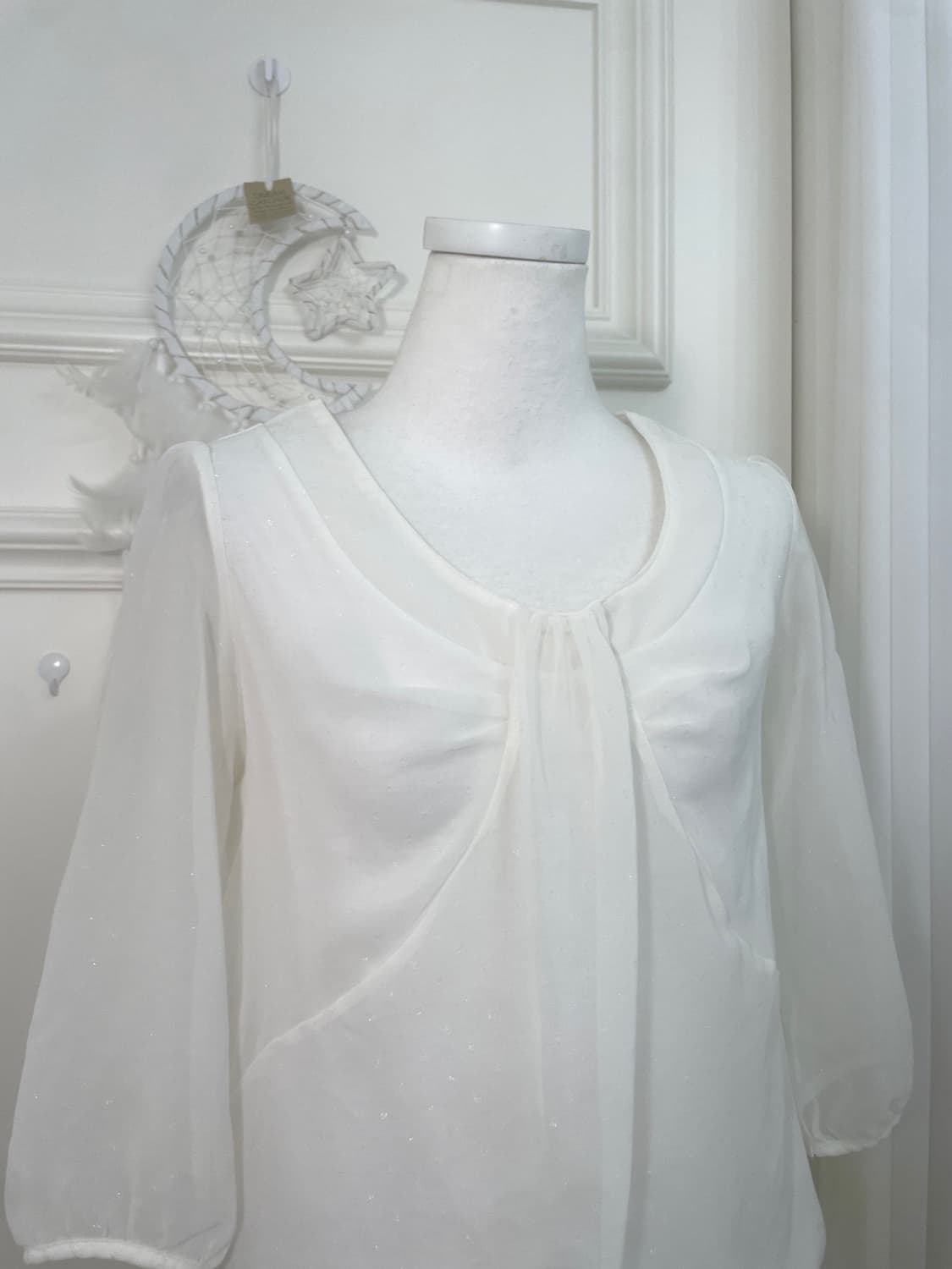 white pure glitter dot bow blouse 상품이미지5