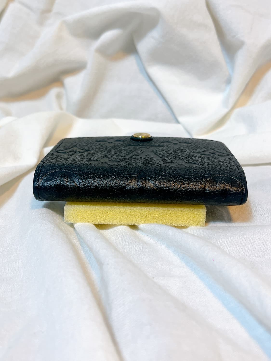 루이비통 비즈니스 카드 홀더 모노그램 엠보스 레더 블랙 상품이미지9