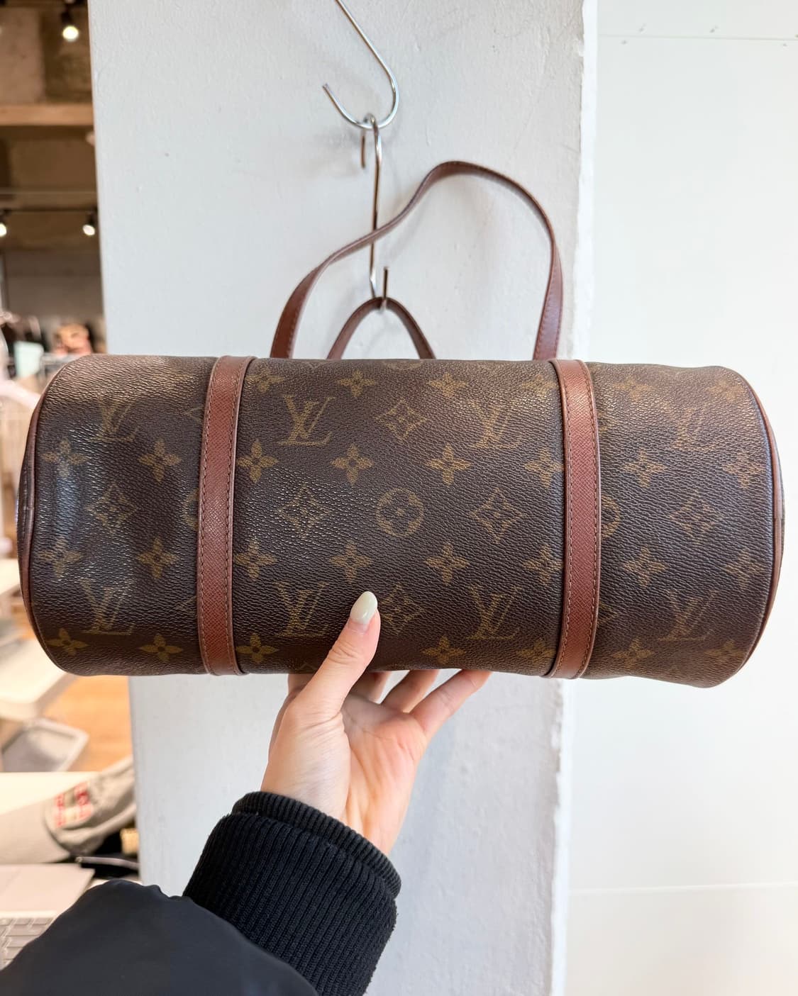 루이비통 모노그램 빠삐용 토트백  상품이미지7