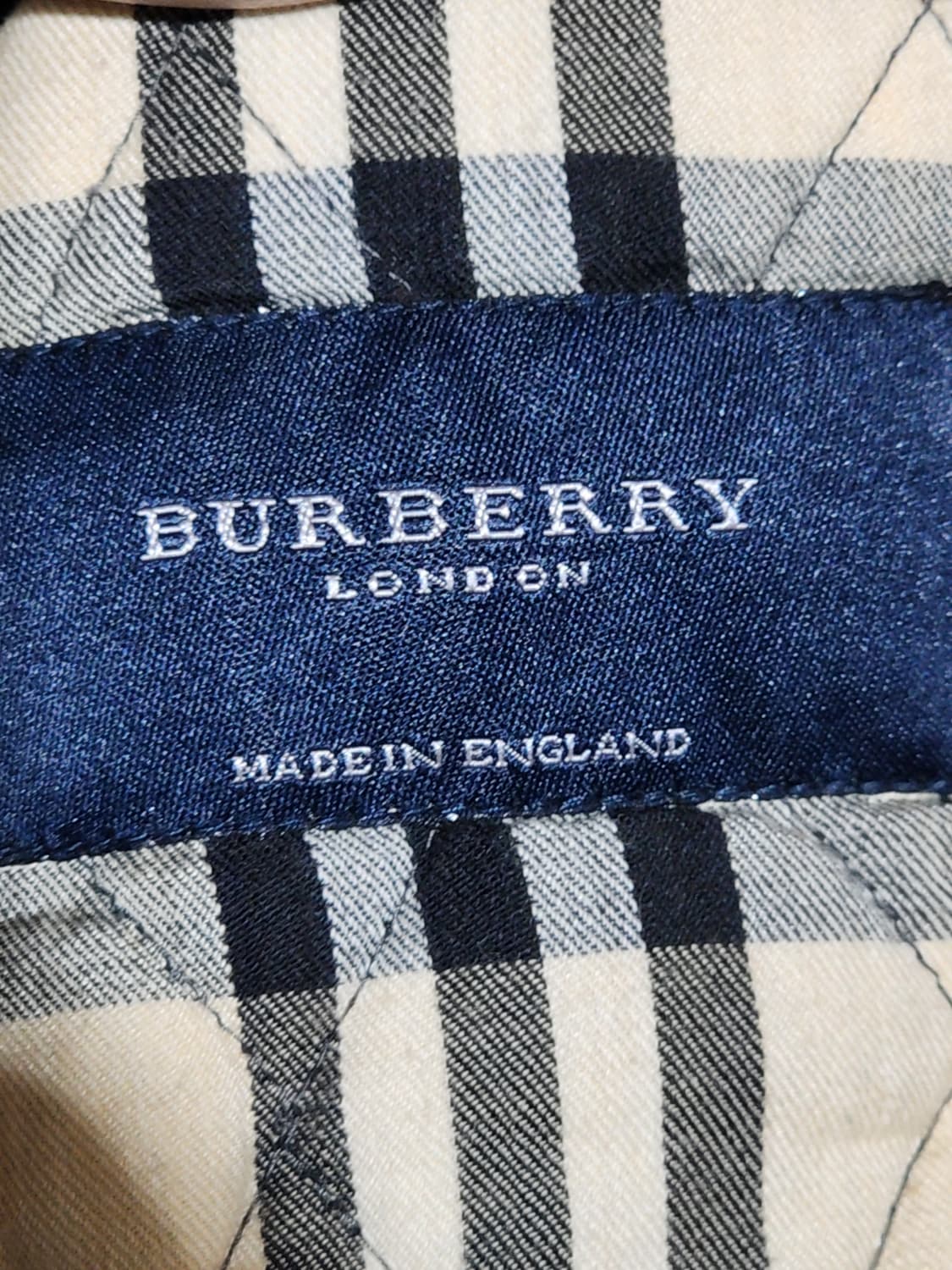 (S) 버버리 퀼팅자켓 네이비 누빔점퍼 안감 노바체크  상품이미지7