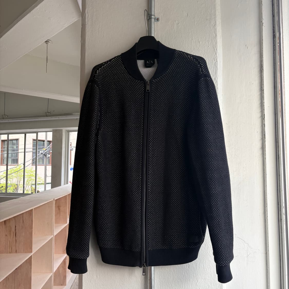 알마니 익스체인지 펀칭 니트 카디건 상품이미지4