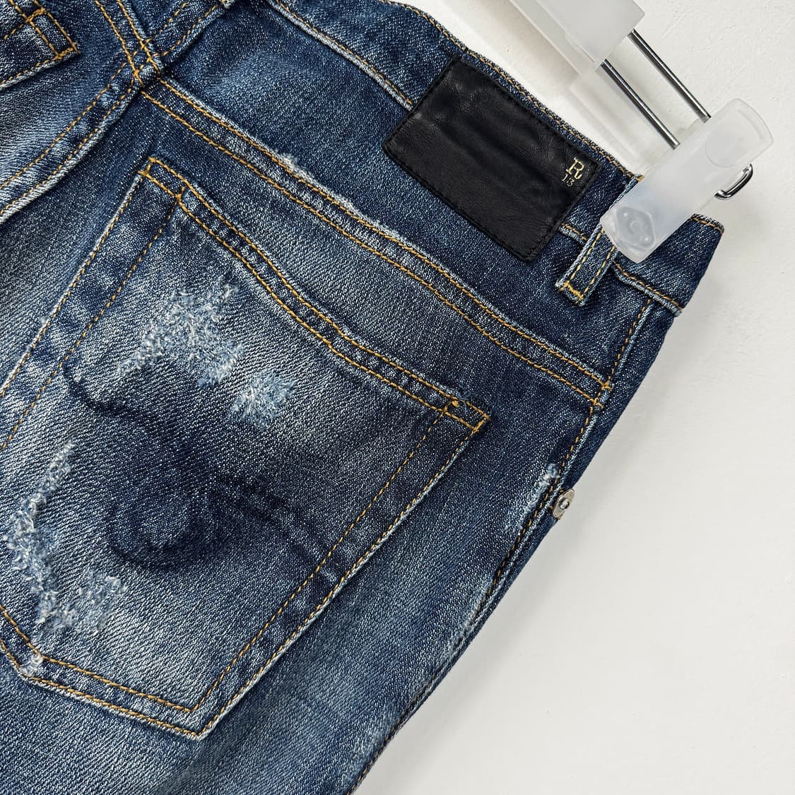 R13 제인 디스트레스드 데님 팬츠 (28) 상품이미지6