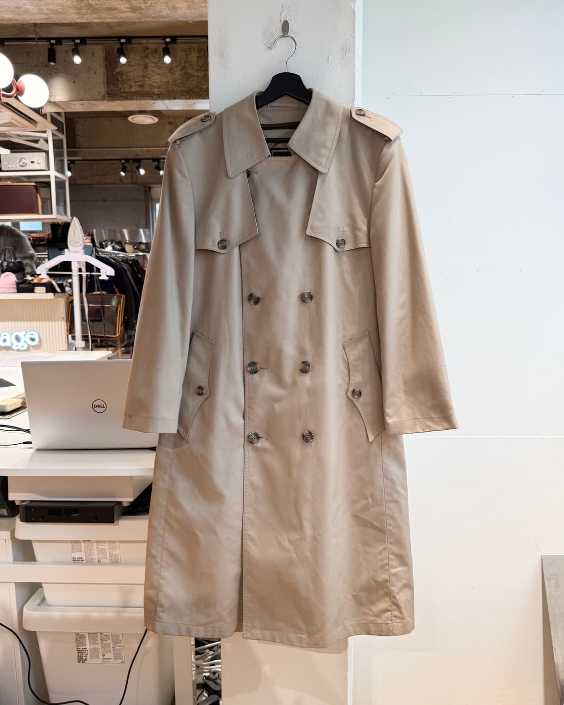 크리스찬 디올 몬슈어 베이지 더블 브레스티드 트렌치 코트  상품이미지2