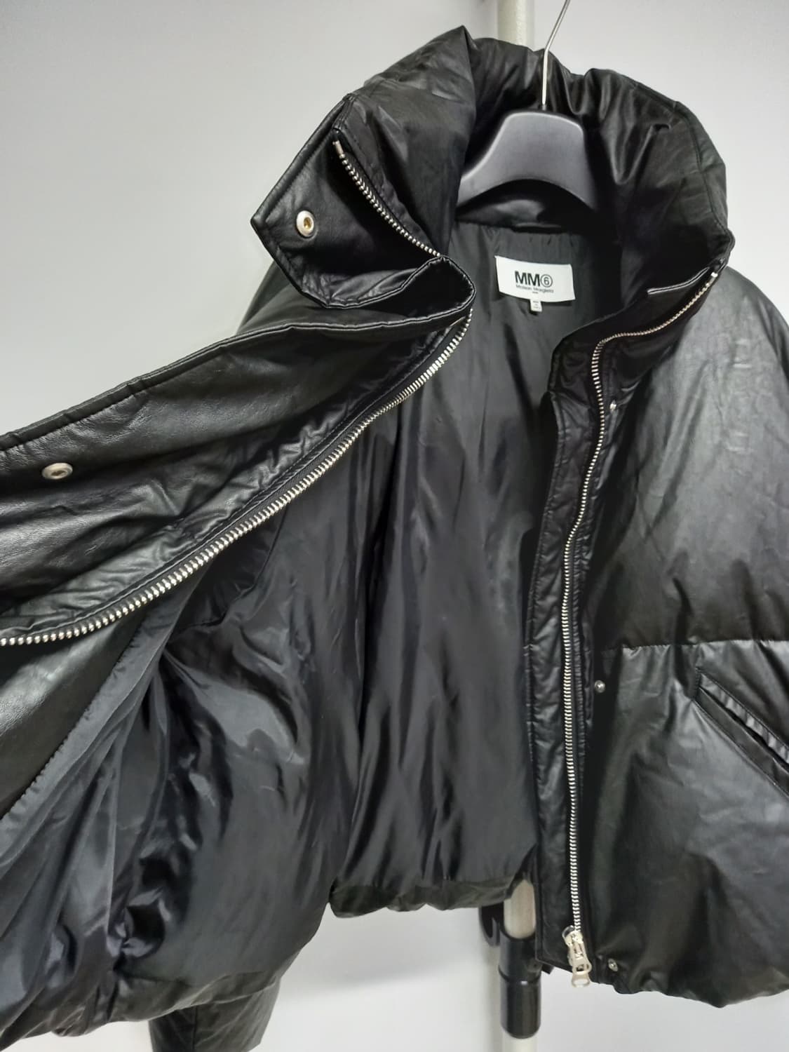 메종마르지엘라  페이크레더 다운패딩 55.66 상품이미지7