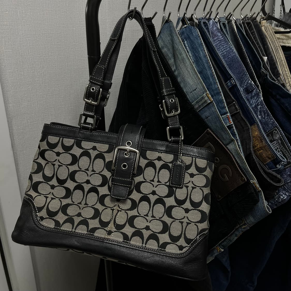 vtg coach leather buckle bag 상품이미지1