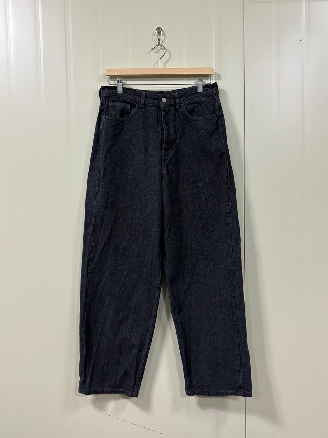 COS 블랙 데님 팬츠 상품이미지1