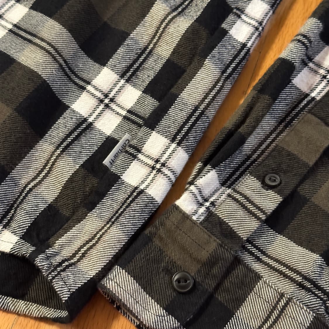 칼하트 WIP 플란넬 체크 셔츠 카키 L 상품이미지4