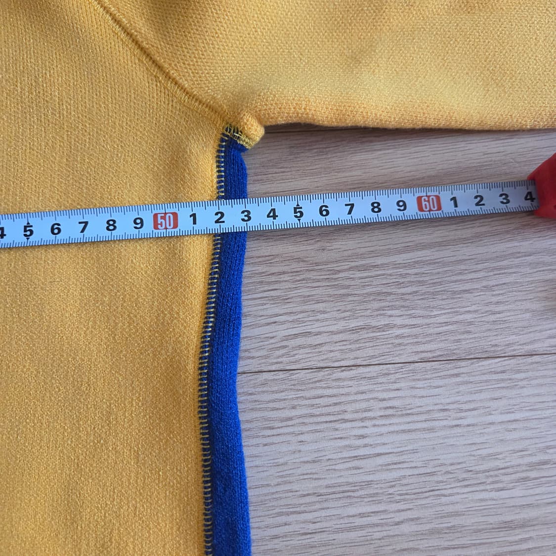 베네통 옐로우/네이비 컬러 니트 105 상품이미지9