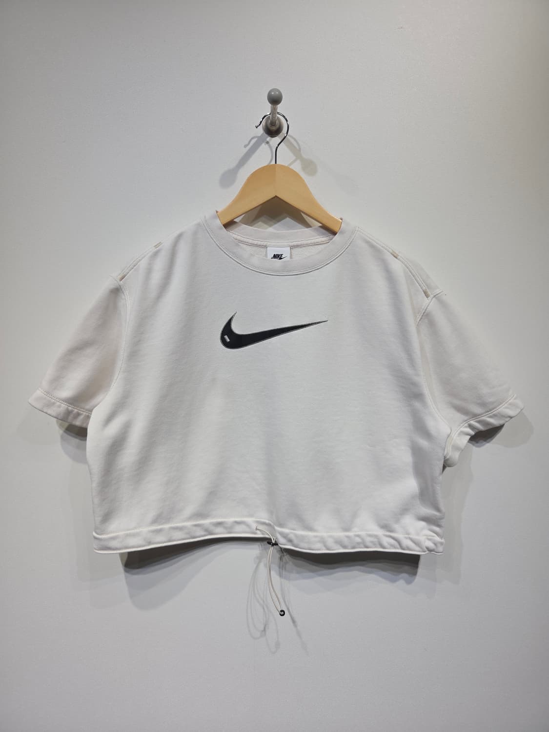 나이키 NSW 스우시 반팔 크롭 맨투맨 상품이미지2