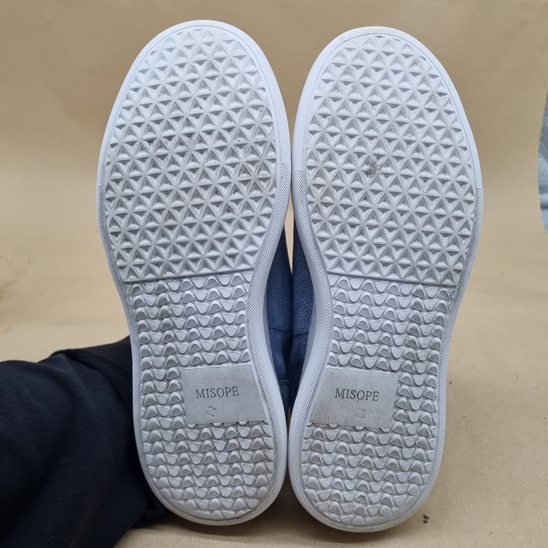 미소페 남성가죽 스니커즈 42 270 상품이미지3