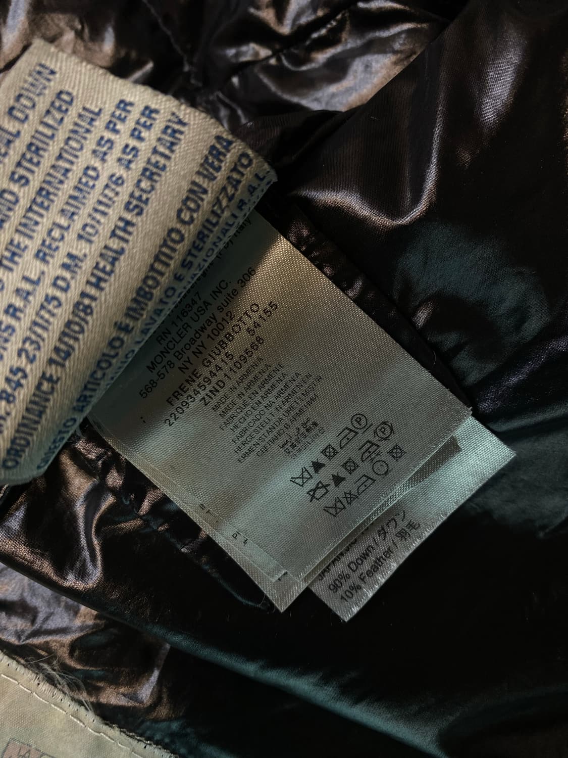 몽클레르 몽클레어 프레네 블랙 양털 카라 다운패딩 상품이미지10