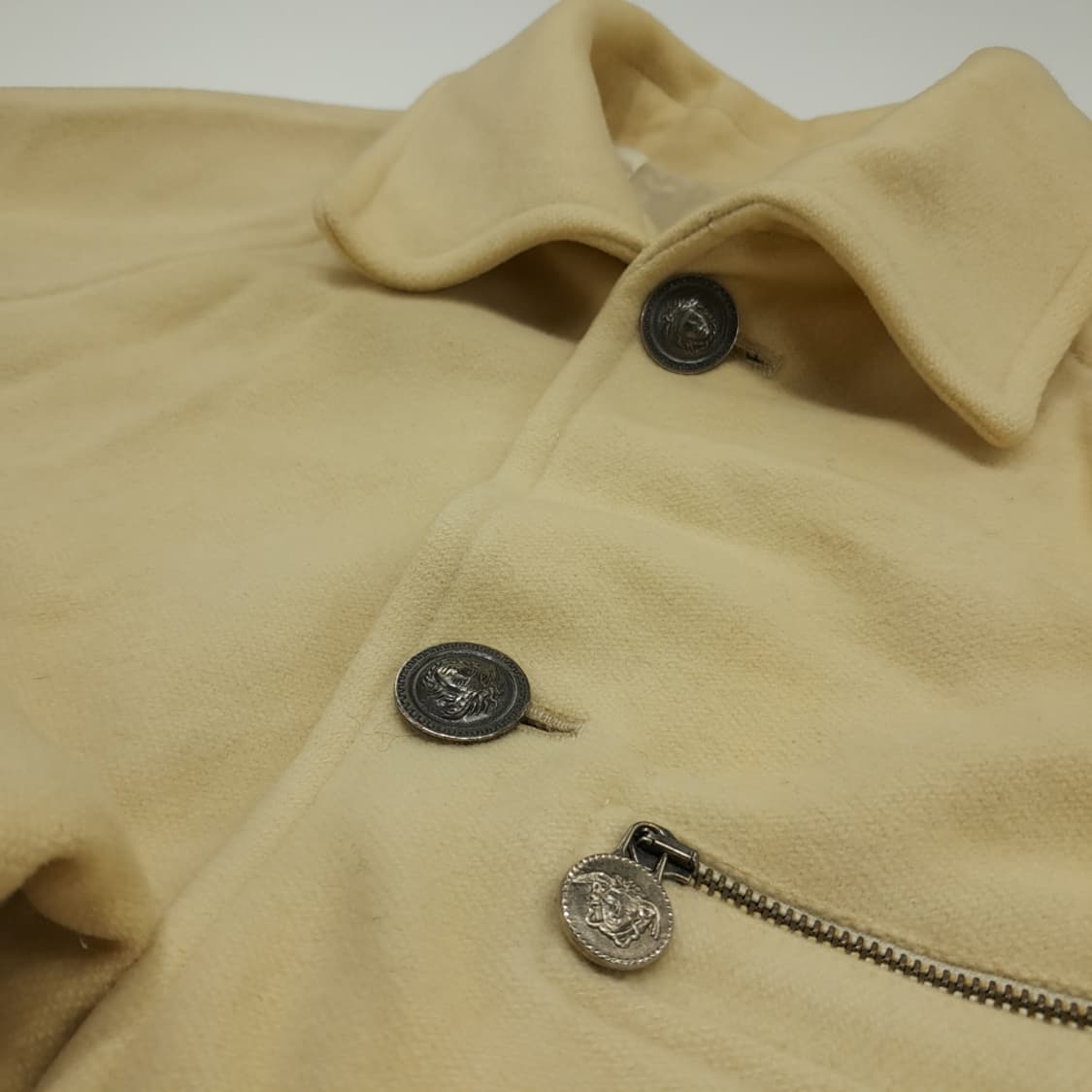 CN850 M 베르사체 메두사 베이지 울 롱코트 상품이미지4