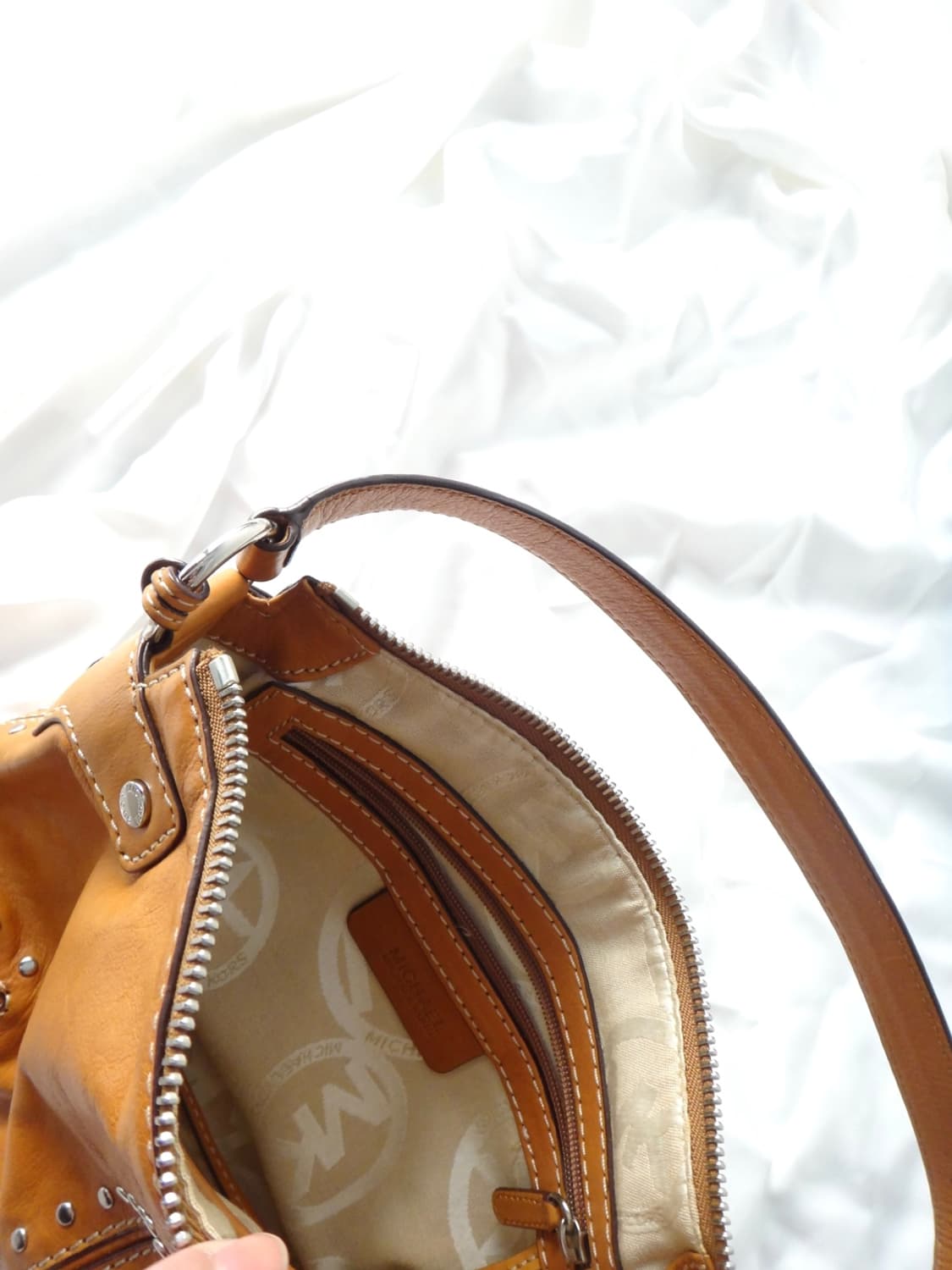 MICHAEL KORS stud mini bag 상품이미지7