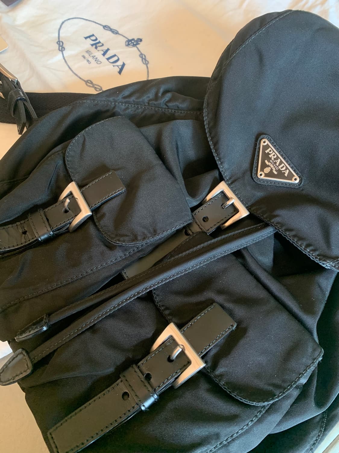 프라다 리나일론 스몰 백팩 블랙 상품이미지7