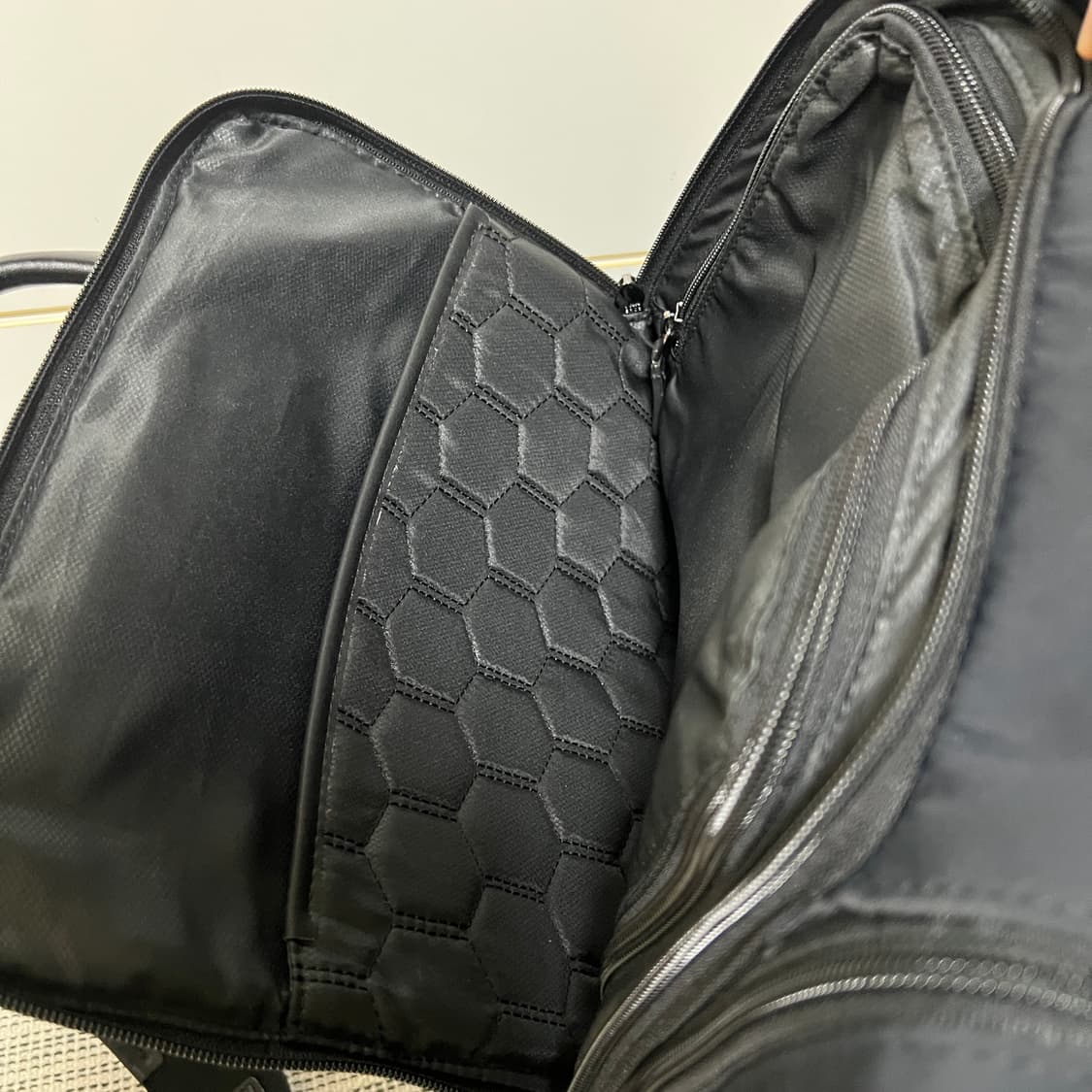 투미 해리슨 오스본 백팩 상품이미지8