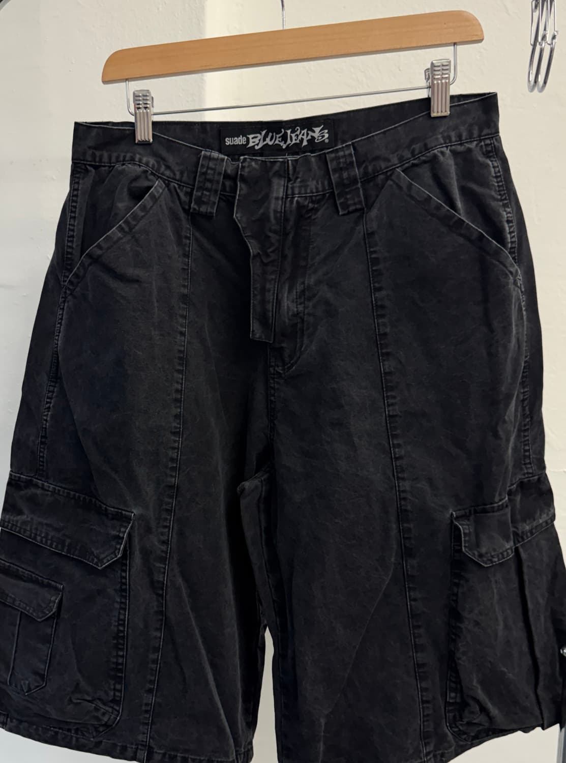 스웨이드 WIDE CARGO SHORTS [BLACK] 상품이미지2