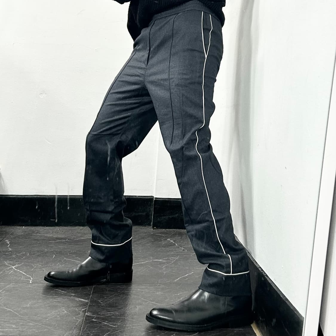 솔리드옴므 파이핑 트라우저 상품이미지1