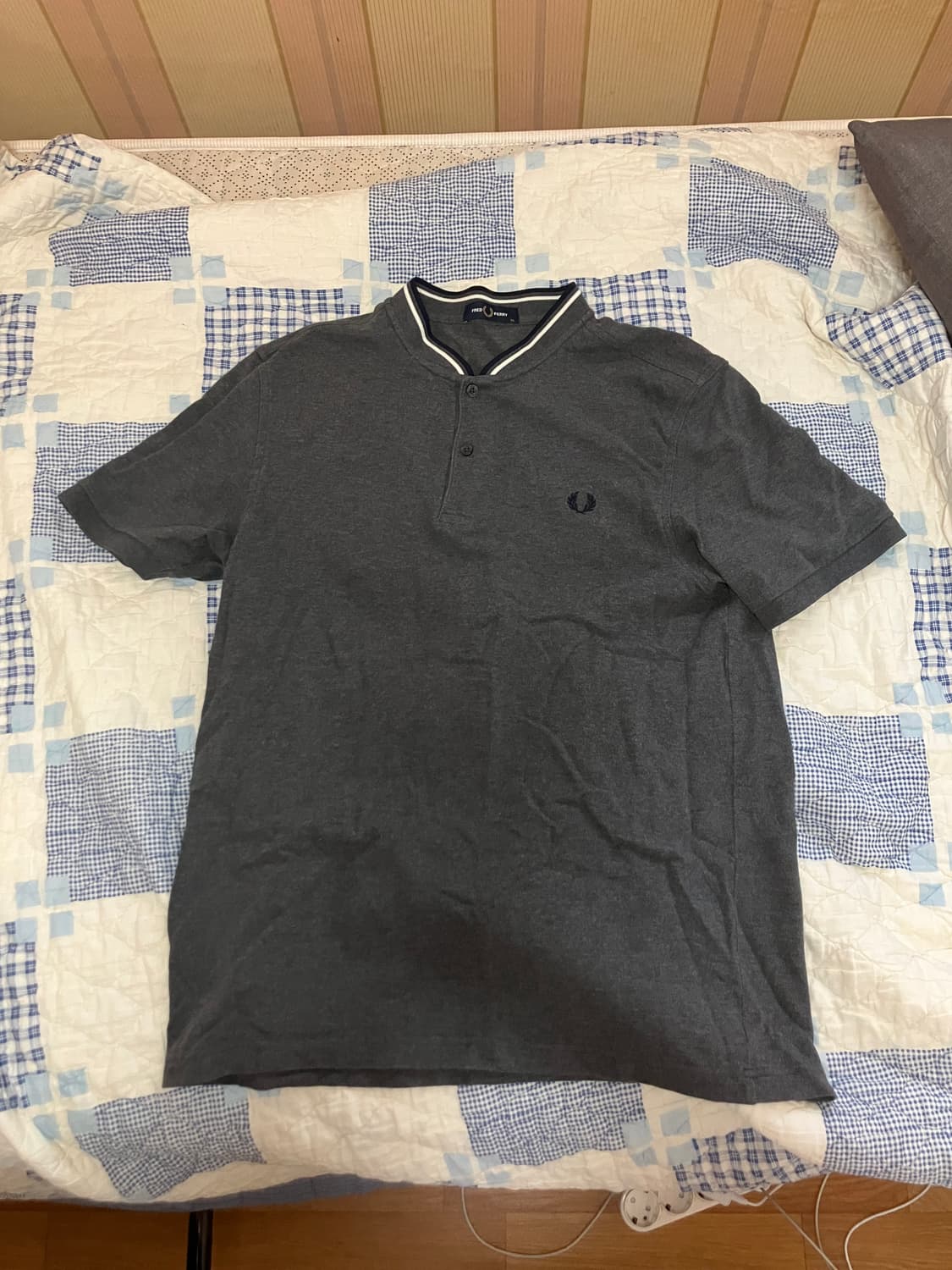 (XL) 프레드페리 숄 카라티 그레이 상품이미지1