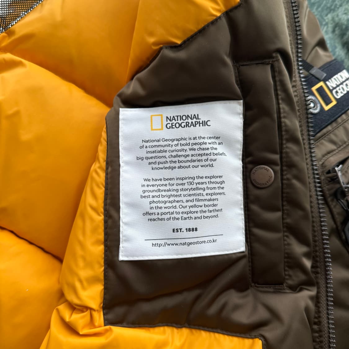 NATIONAL GEOGRAPHIC BOMBER JACKET 상품이미지5