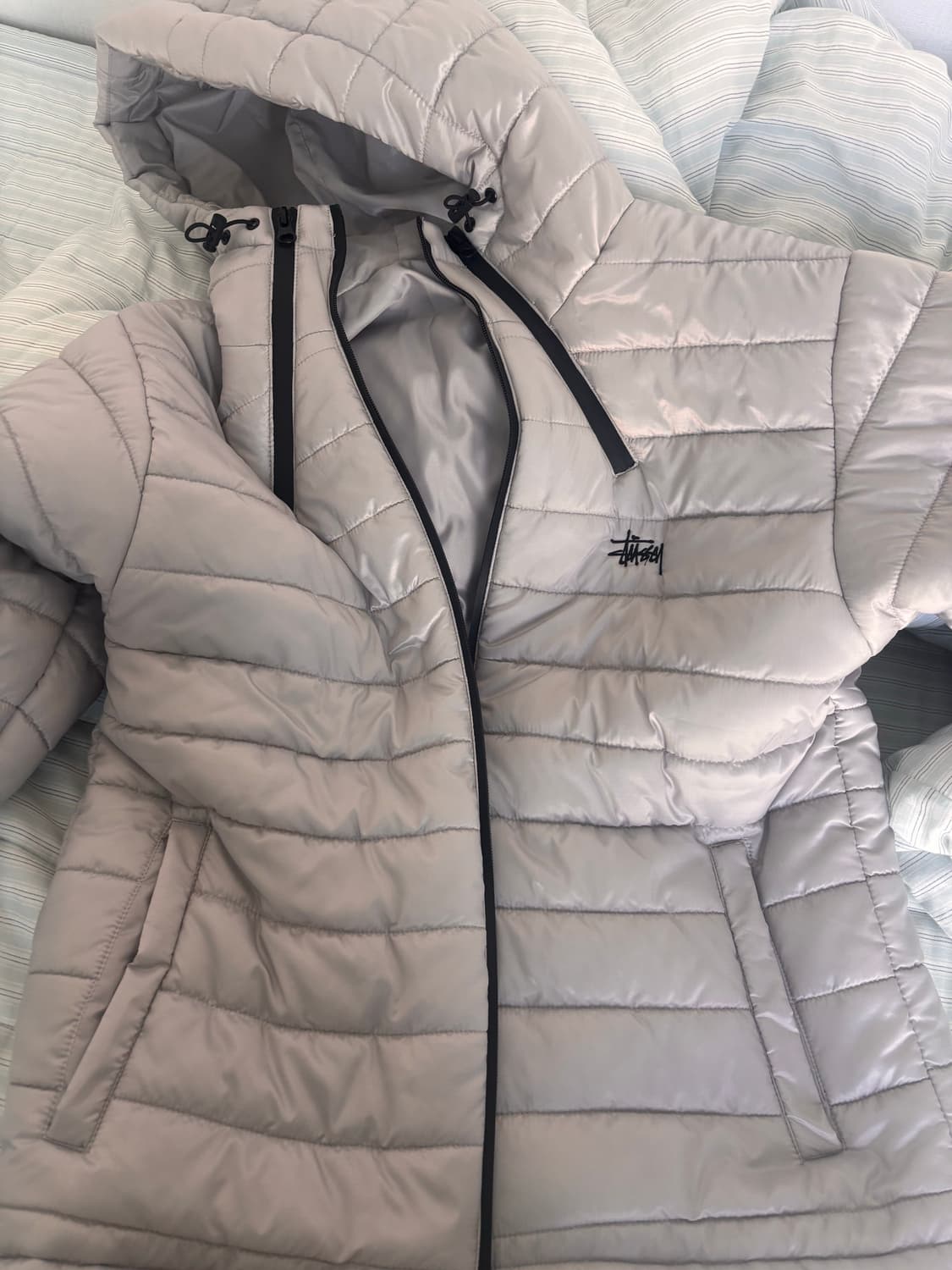 스투시 경량패딩 L 상품이미지1