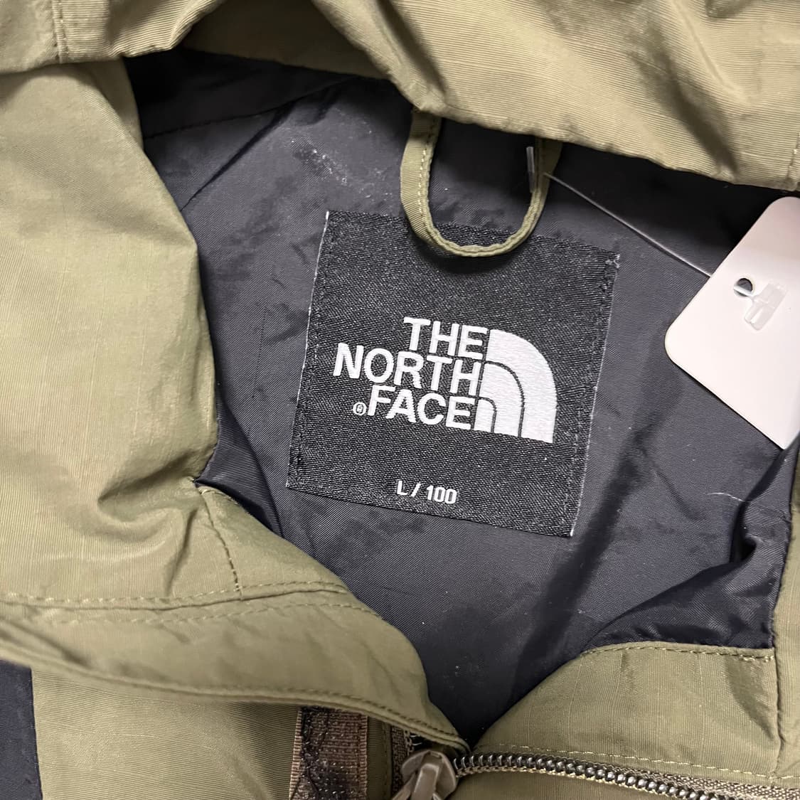 The North Face khaki DryVent windbreaker 상품이미지7