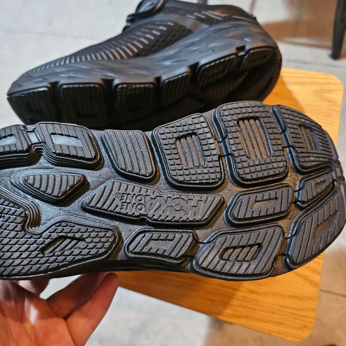 245 호카 오네오네 본디 7 신품급 상품이미지3