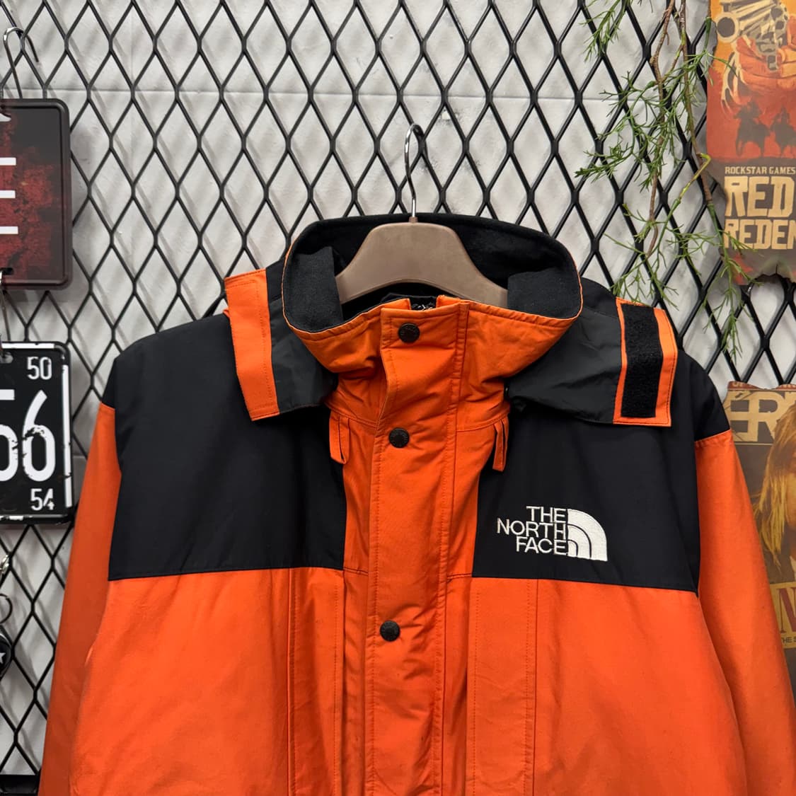 00s 노스페이스 고어텍스 후드 마운틴 파카 오렌지 블랙 상품이미지3