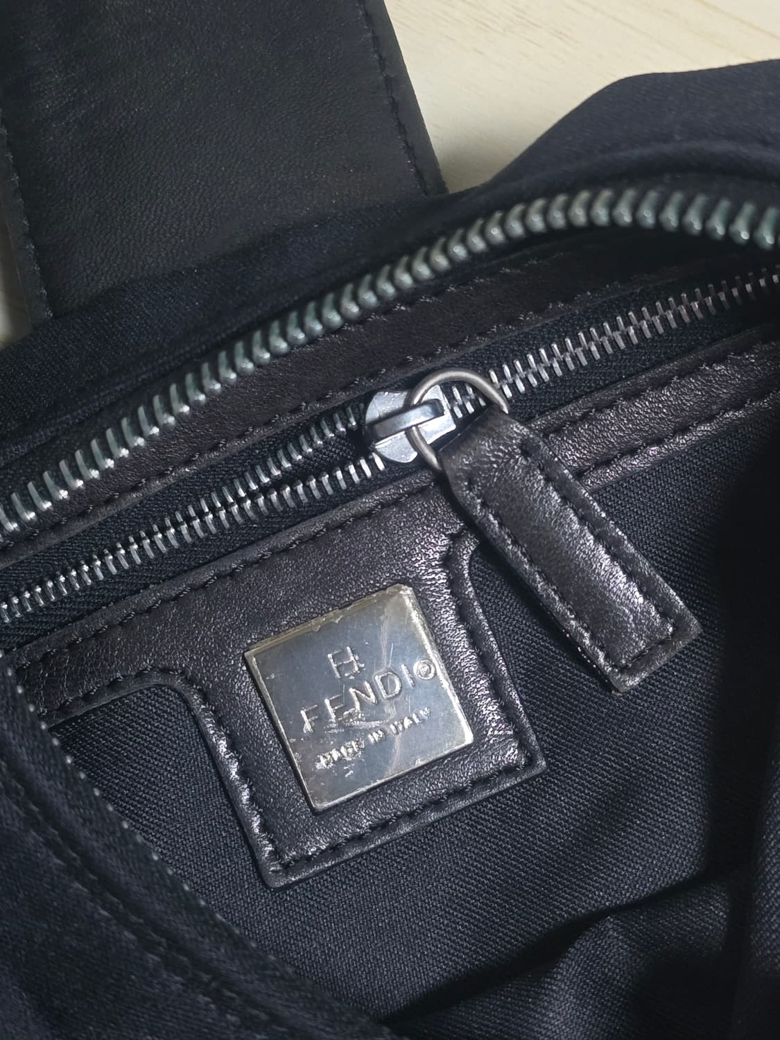 Fendi 펜디 네오프랜 호보백 블랙 상품이미지8