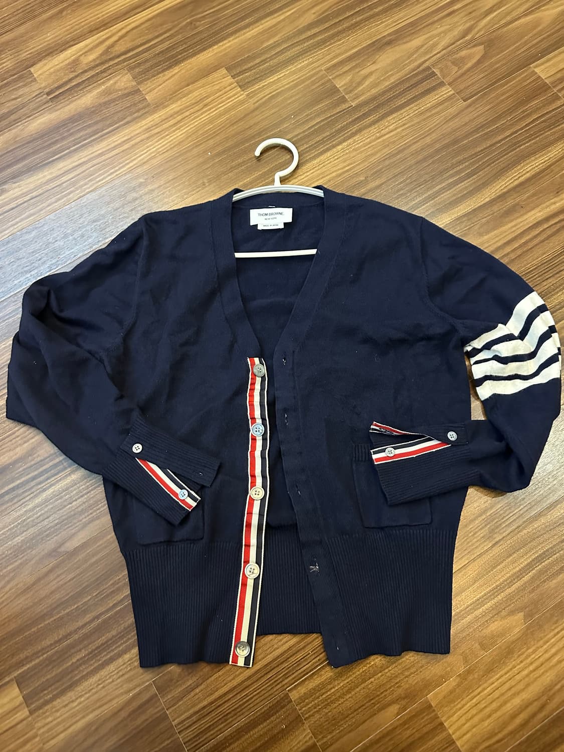 톰브라운 네이비 가디건 2사이즈 상품이미지4