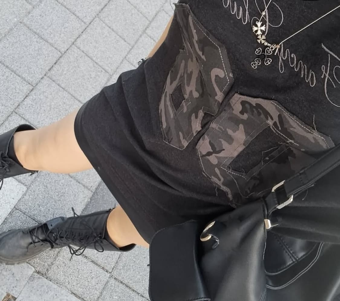 네스티팬시클럽 카모 티셔츠 스탠다드핏 갸루깔 상품이미지1