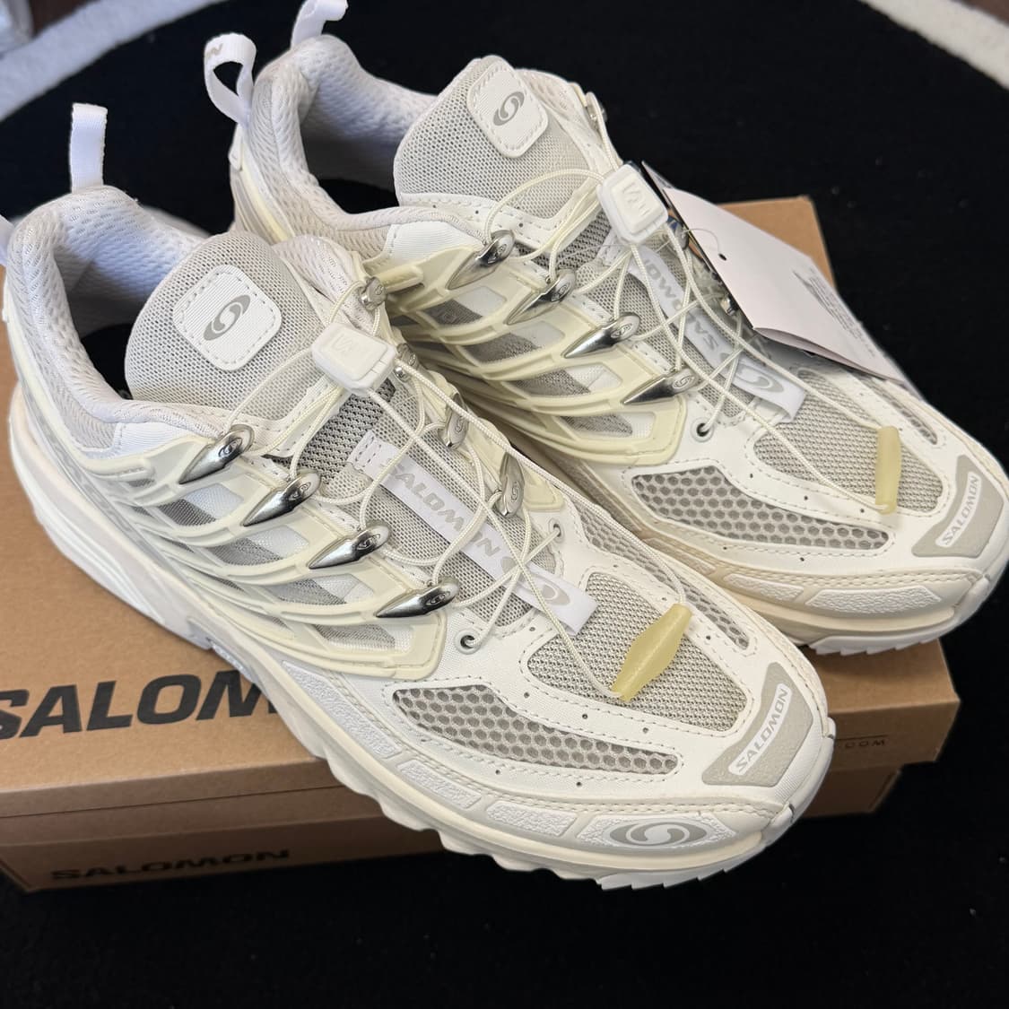살로몬 ACS PRO 화이트/바닐라 250 새상품  상품이미지3