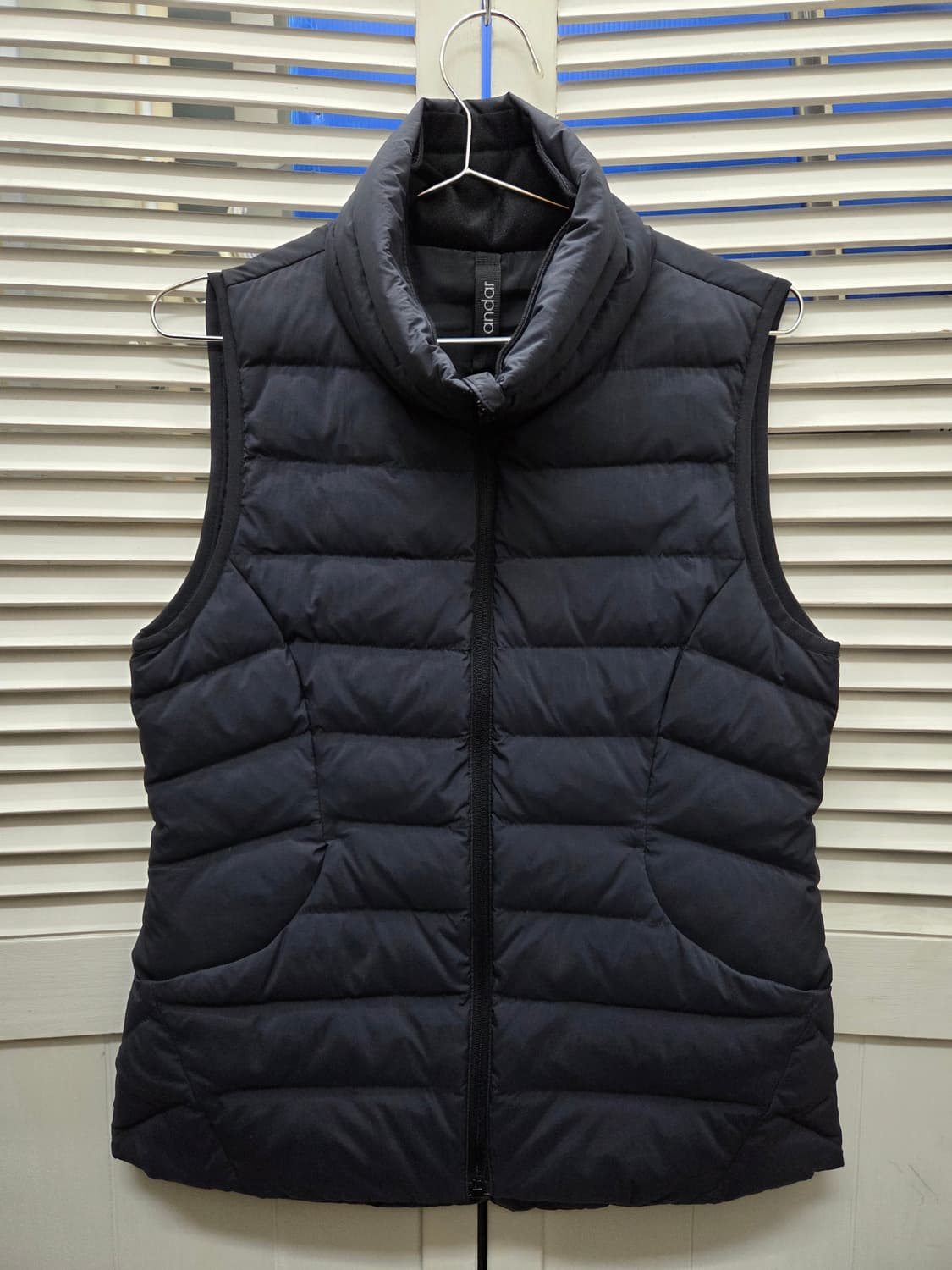 안다르 구스다운 패딩 베스트 상품이미지1