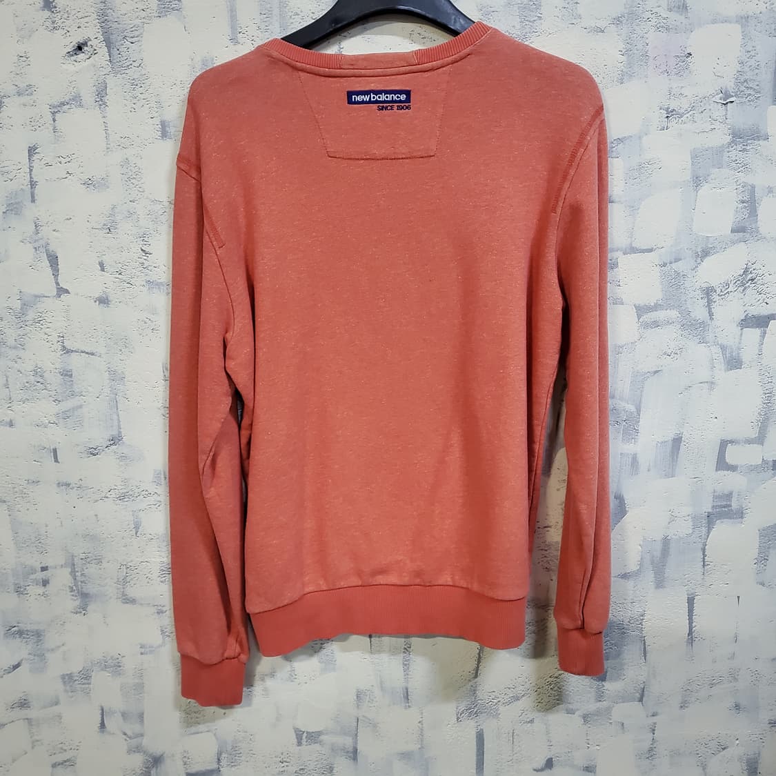 뉴발란스 프린팅 맨투맨  상품이미지2