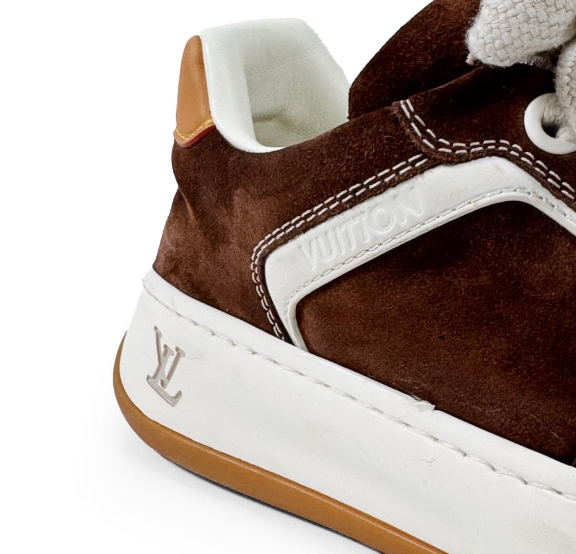 [7] 루이비통 남성 LV 틸티드 스웨이드 스니커즈 브라운 1AJ761 상품이미지8