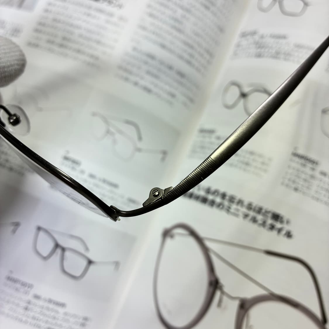 EYE EYE DENMARK 덴마크 티타늄 건실버 반무테 안경 상품이미지4