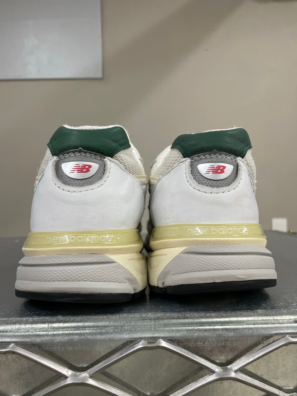 뉴발란스 990v4 USA 화이트 그린 270 (gr-4834) 상품이미지3