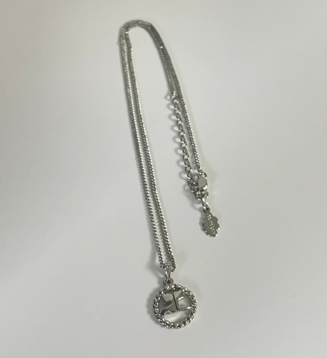 꾸레쥬 빈티지 로럴 써클 목걸이 상품이미지2