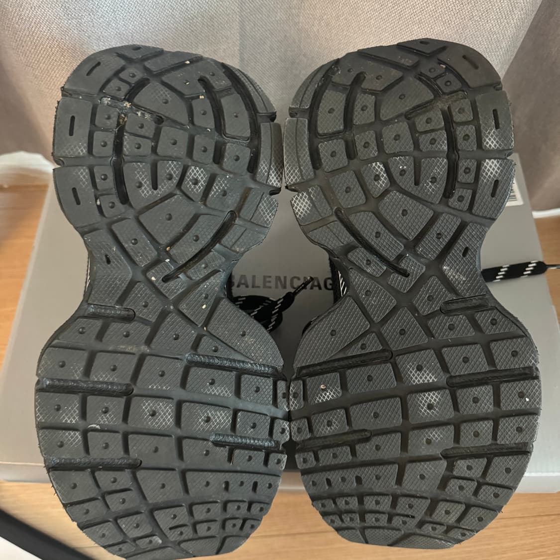 발렌시아가 3XL 블랙 39 사이즈 판매 상품이미지5