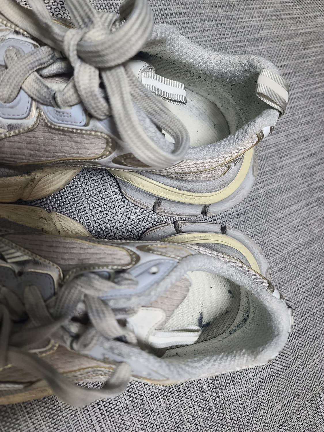 발렌시아가 3xl 에그쉘 스니커즈 40 상품이미지2