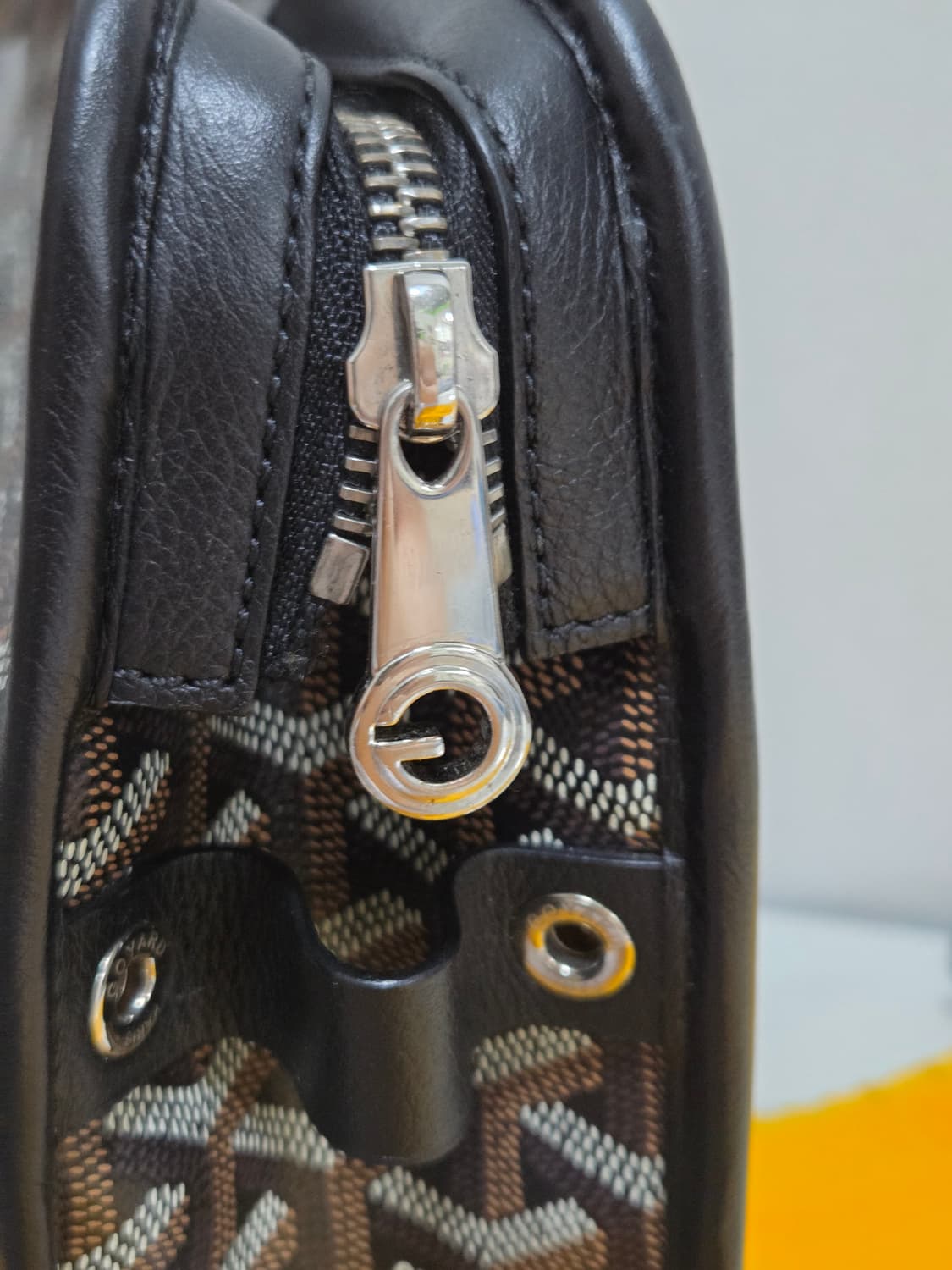 고야드 쥬방스 토일렛 백 클러치 Gm Size Black 상품이미지5