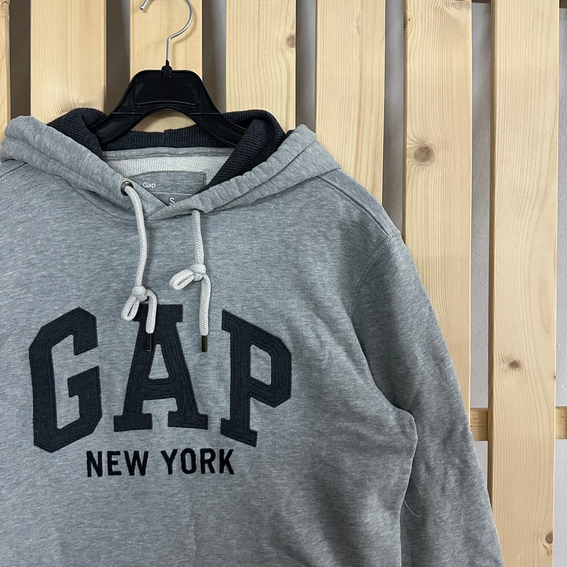 (M) GAP 갭 뉴욕 그레이 후드티 상품이미지5