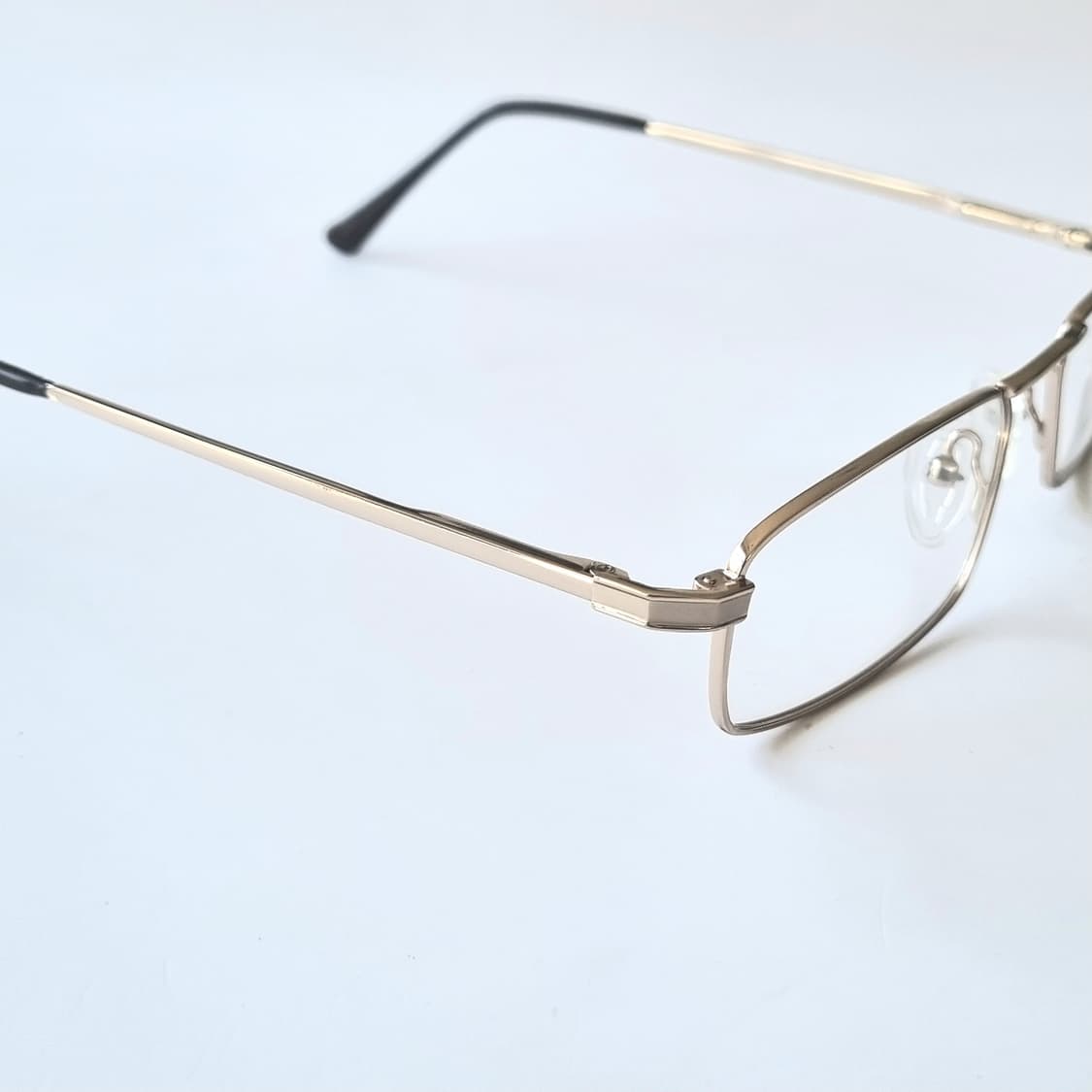 데드스탁 지적인 무드 알러지 걱정 없는 슬림 메탈 안경테 674 상품이미지6