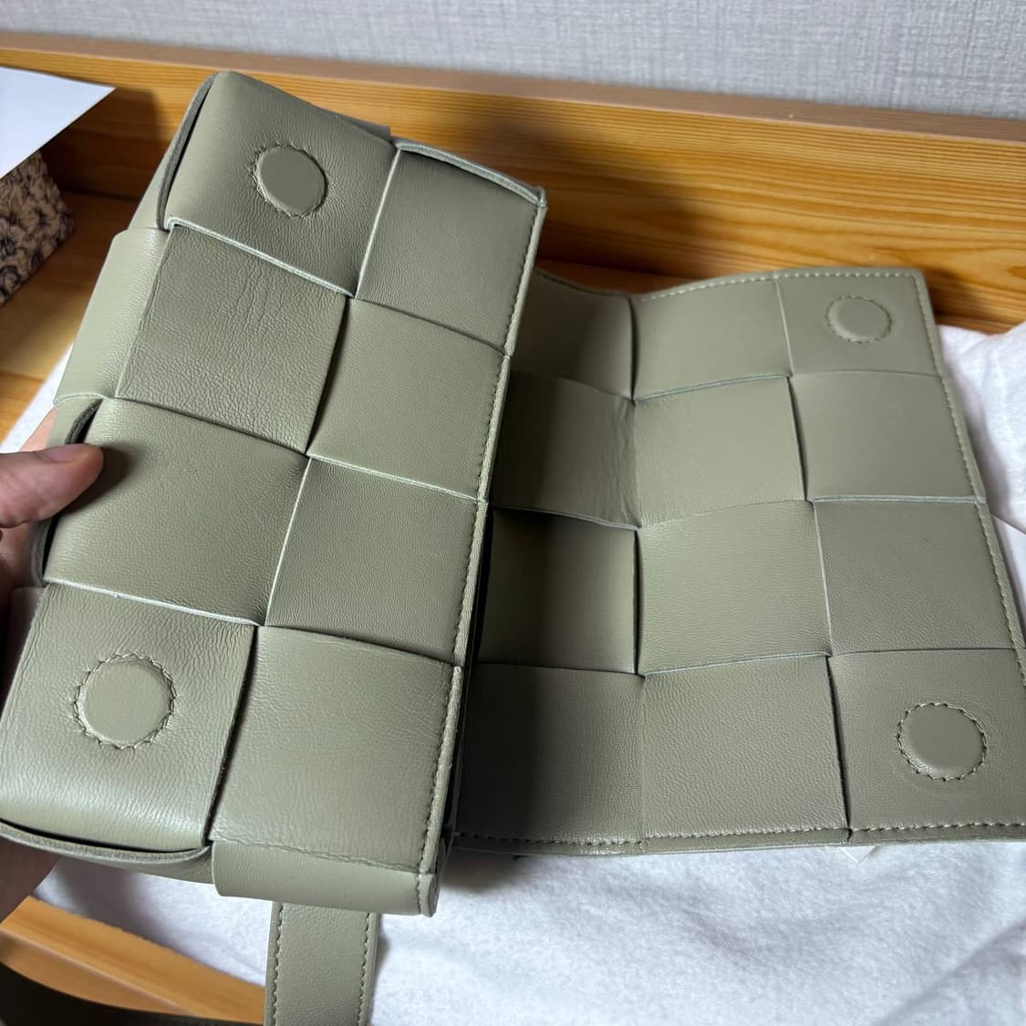 보테가베네타 카세트백 올리브 상품이미지6